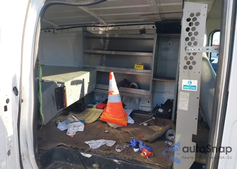 2011 Ford E-250 Commercial z USA, uszkodzony, nr VIN 1FTNE2EWXBDB24823